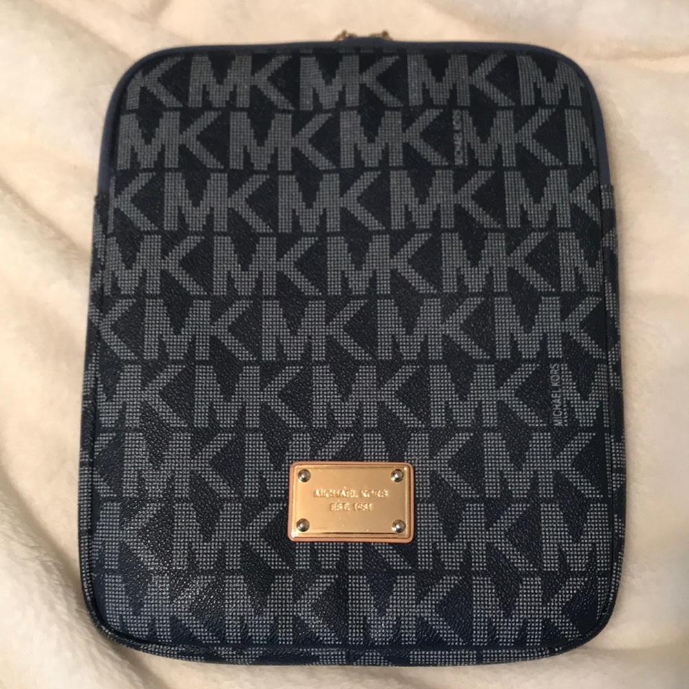 Michael Kors Signature iPad case